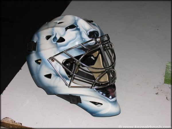 hockeyhelm01.jpg