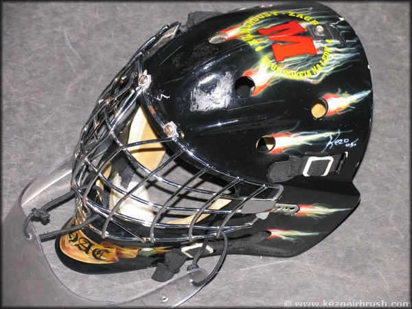 hockeyhelm11.jpg
