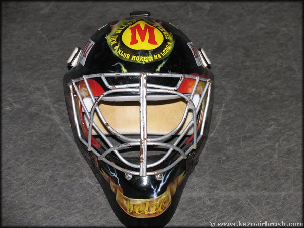 hockeyhelm15.jpg